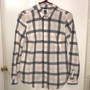 Long sleeve button down blouse